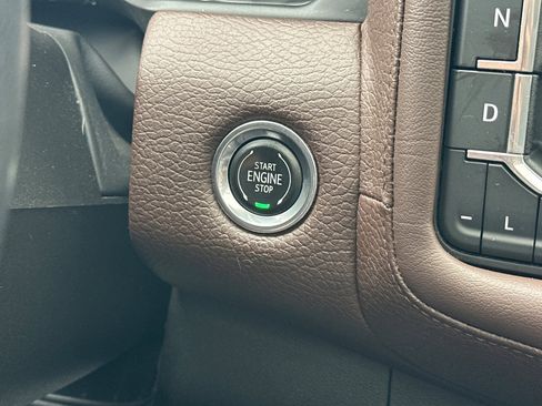 Used 2021 GMC Yukon Denali image 24