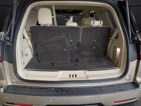 Used 2019 Lincoln Navigator Reserve w/ Cargo Package AWD/4WD image 15