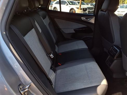Certified 2023 Volkswagen ID.4 Pro image 23