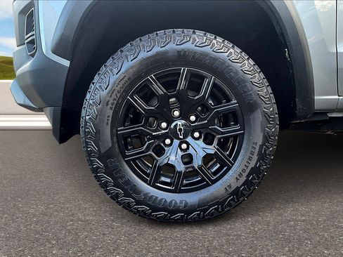 Used 2024 Chevrolet Colorado Trail Boss w/ Safety Package image 25