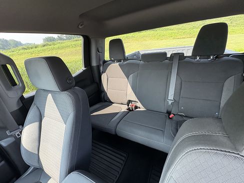 Used 2020 Chevrolet Silverado 1500 LT AWD/4WD image 33