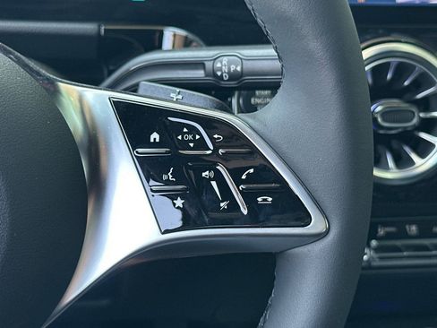 New 2025 Mercedes-Benz GLA 250 image 26