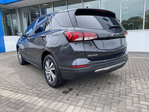 Used 2022 Chevrolet Equinox LT image 3