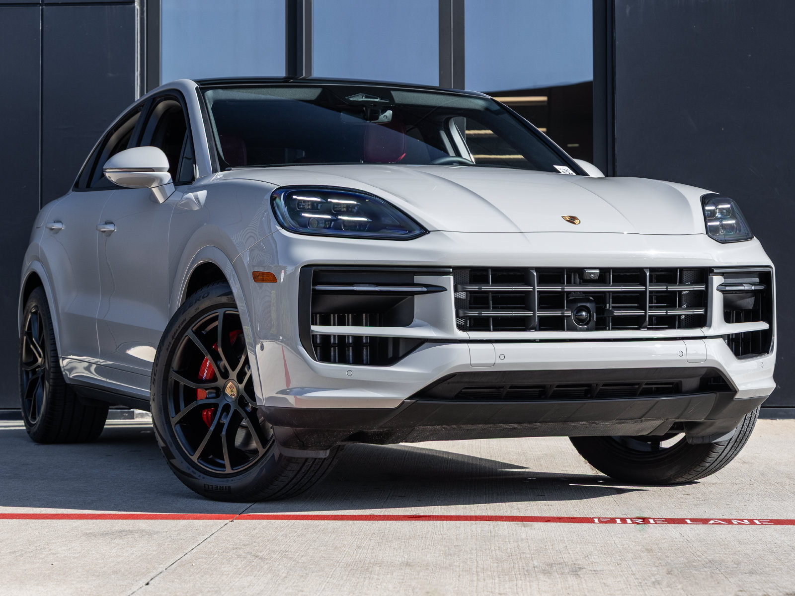 Certified 2026 Porsche Cayenne S AWD/4WD image 6