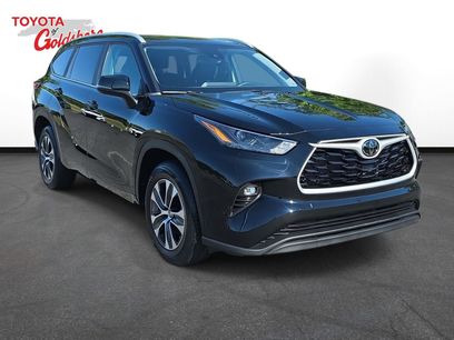 Used 2023 Toyota Highlander XLE