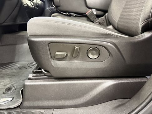 Used 2022 Chevrolet Silverado 1500 Custom Trail Boss image 24