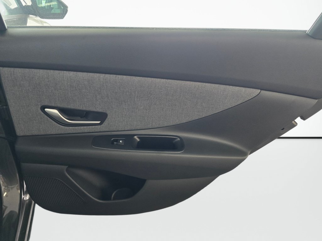 New 2026 Hyundai Elantra Limited FWD image 36