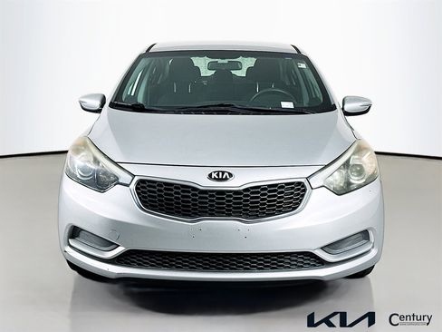 Used 2015 Kia Forte LX w/ Popular Package image 2