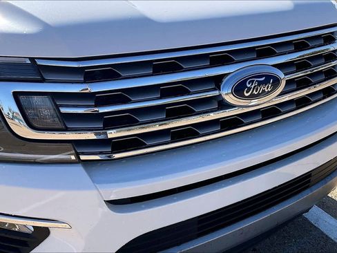 Used 2021 Ford Expedition Limited w/ Cargo Package image 32