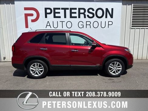 Used 2015 Kia Sorento LX AWD/4WD image 3