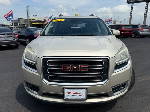 Used 2016 GMC Acadia SLT w/ Open Road Package FWD image 9