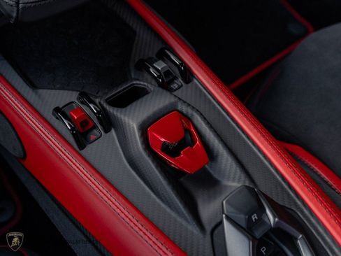 Used 2026 Lamborghini Temerario AWD/4WD image 10