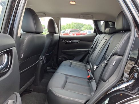 Certified 2022 Nissan Rogue Sport SL AWD/4WD image 12