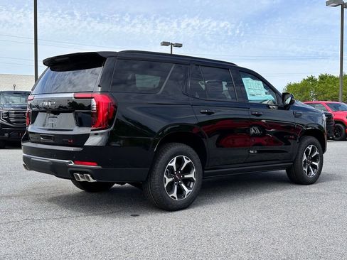 New 2026 GMC Yukon AT4 w/ AT4 Premium Package AWD/4WD image 9