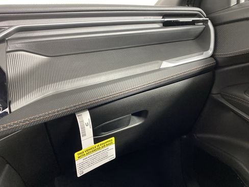 New 2026 Jeep Cherokee Overland image 42