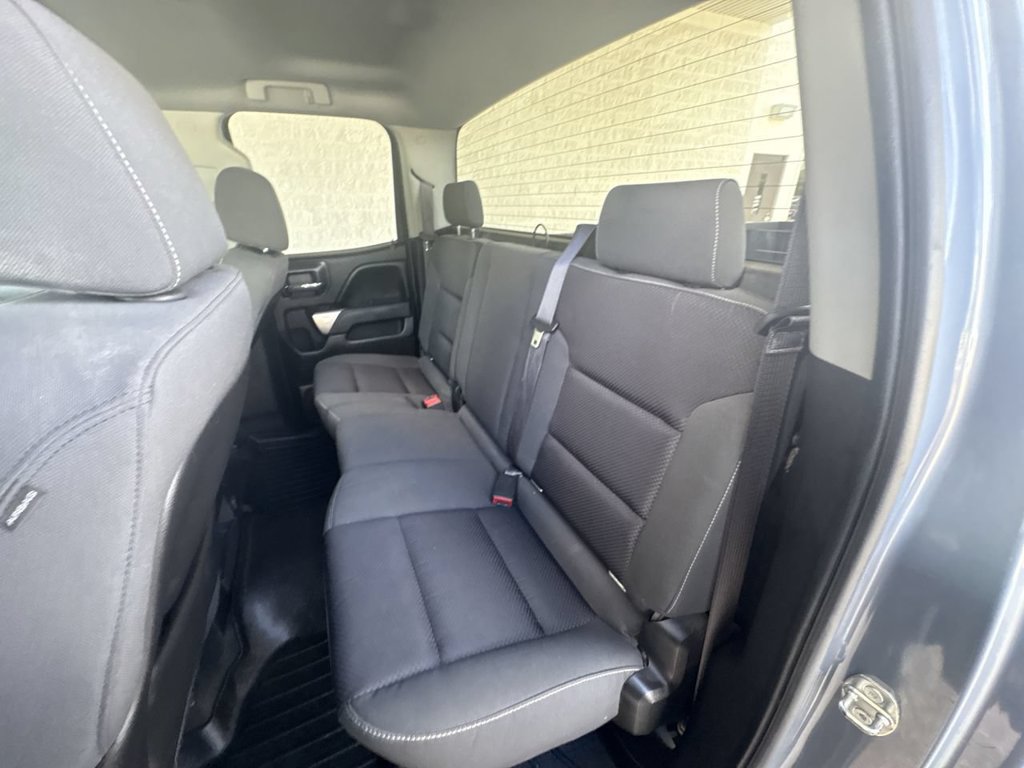 Used 2015 Chevrolet Silverado 1500 LT w/ LT Convenience Package AWD/4WD image 24