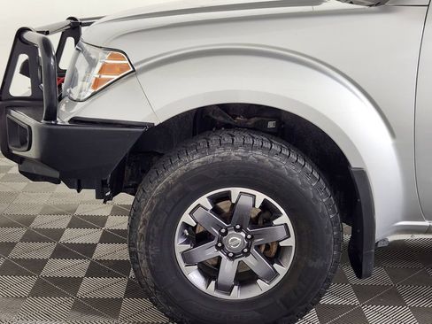 Used 2019 Nissan Frontier PRO-4X AWD/4WD image 9