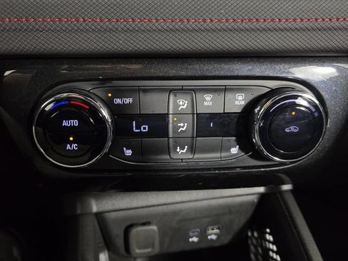 Used 2025 Chevrolet TrailBlazer RS w/ Convenience Package AWD/4WD image 20