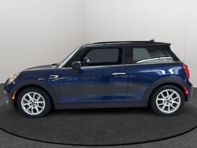 Used 2017 MINI Cooper 2-Door Hardtop FWD image 3