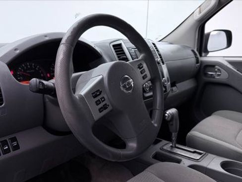 Used 2018 Nissan Frontier SV AWD/4WD image 21