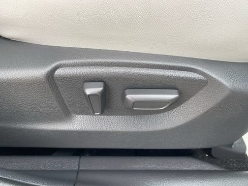 Used 2023 Mitsubishi Eclipse Cross SEL AWD/4WD image 12