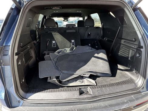 Certified 2024 Chevrolet Traverse LT w/ LPO, Floor Liner Package image 11