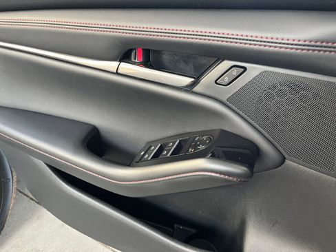 Used 2025 MAZDA MAZDA3 s image 20