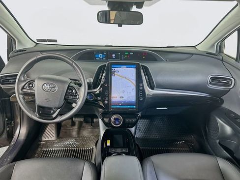 Used 2021 Toyota Prius Prime XLE FWD image 18