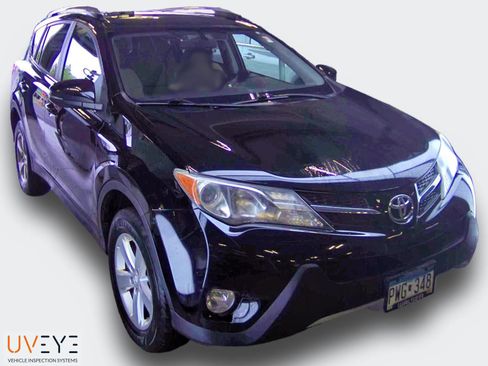 Used 2014 Toyota RAV4 XLE AWD/4WD image 1