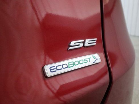 Used 2017 Ford Fusion SE w/ Fusion SE Technology Package image 24