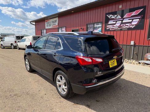 Used 2021 Chevrolet Equinox Premier AWD/4WD image 7