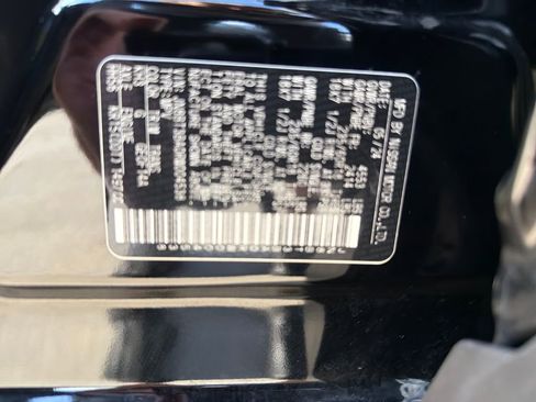 Used 2024 Nissan Rogue SV w/ SV Premium Package image 37