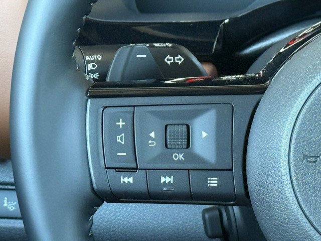 Certified 2025 Nissan Pathfinder Platinum w/ Cargo Package AWD/4WD image 36