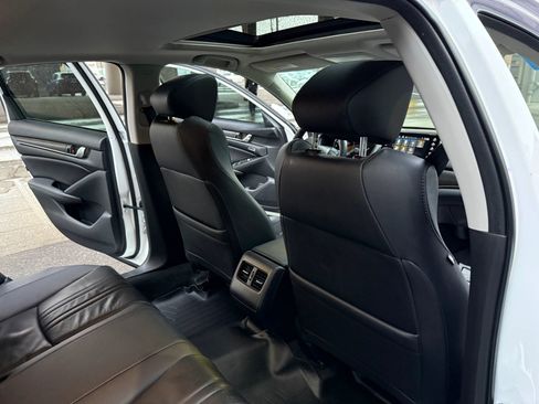 Used 2019 Honda Accord EX-L image 18