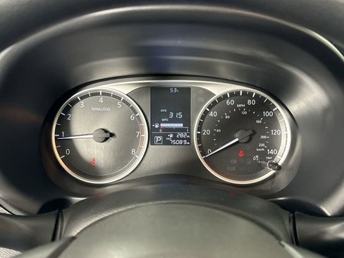 Used 2020 Nissan Kicks S FWD image 17