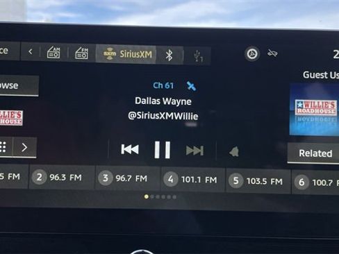 Used 2025 Mitsubishi Outlander ES image 16