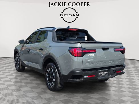 Used 2025 Hyundai Santa Cruz SEL FWD image 7