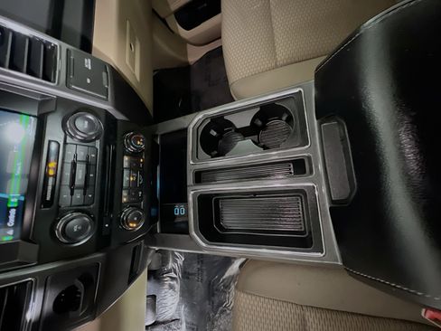 Used 2018 Ford F150 XLT w/ Equipment Group 302A Luxury RWD image 24