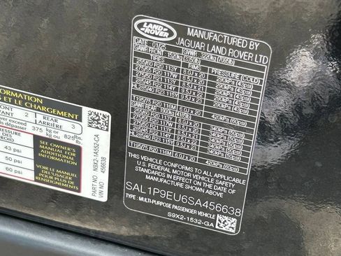 Used 2025 Land Rover Range Rover Sport SE AWD/4WD image 47