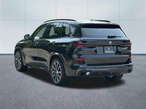 Used 2025 BMW X5 xDrive40i w/ M Sport Package AWD/4WD image 8