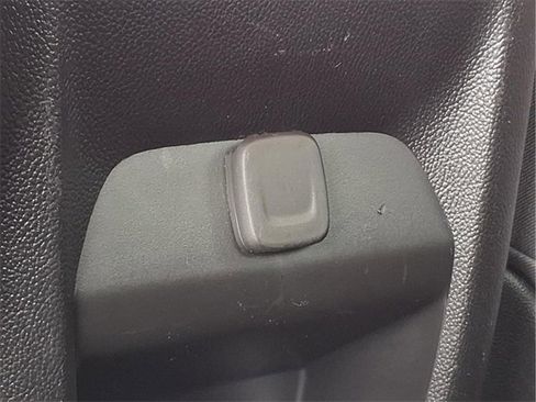 Used 2022 Chevrolet Colorado W/T w/ Custom Special Edition image 22