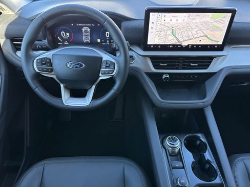 New 2026 Ford Explorer Active w/ Active Comfort Package RWD image 3