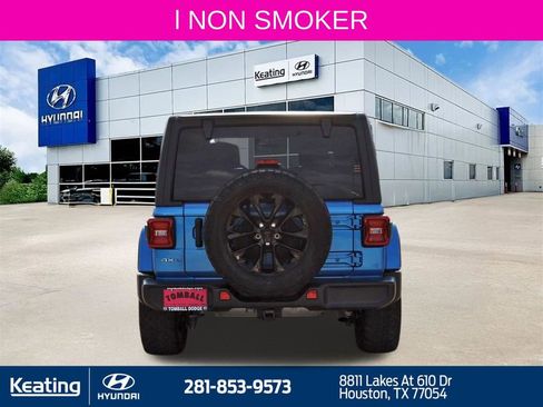 Used 2021 Jeep Wrangler Unlimited Sahara w/ Cold Weather Group image 6