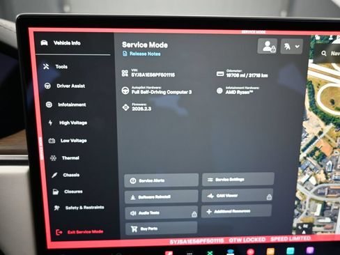 Used 2023 Tesla Model S AWD/4WD image 27