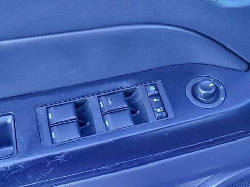 Used 2016 Jeep Compass Sport w/ Power Value Group image 11