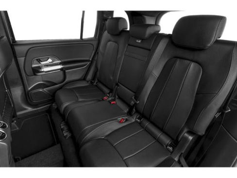 Used 2023 Mercedes-Benz GLB 250 4MATIC image 16