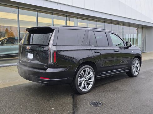 New 2026 Cadillac Escalade Platinum Sport image 5