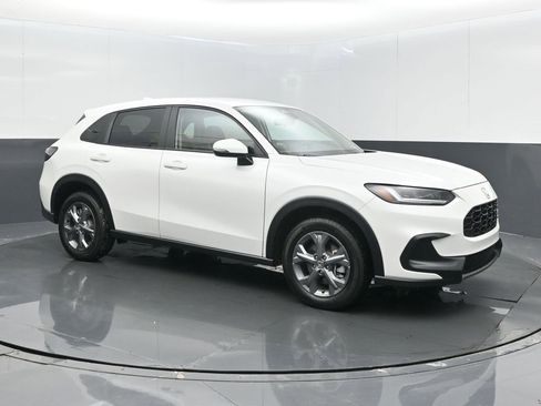 Certified 2026 Honda HR-V LX image 28