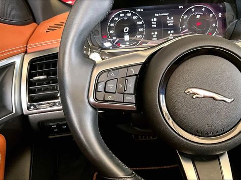 Used 2024 Jaguar F-TYPE R-Dynamic image 21