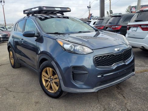 Used 2018 Kia Sportage LX FWD image 19